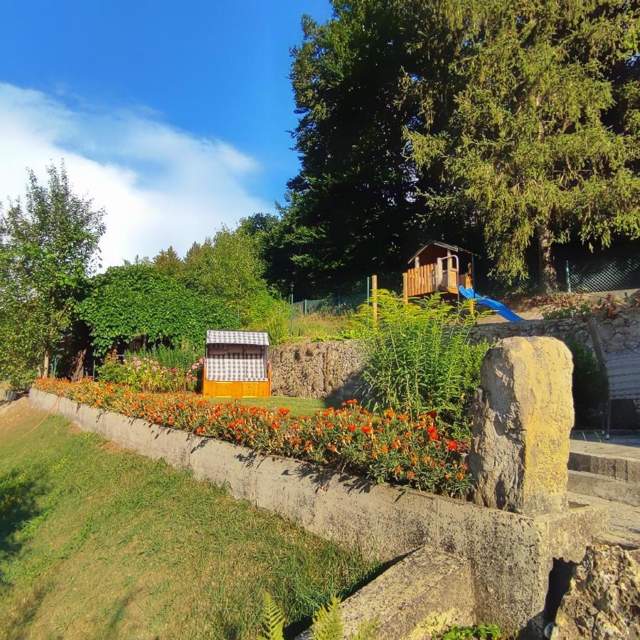 Ferienhaus Am Bach Mit Grossem Garten Deuerling Kültér fotó