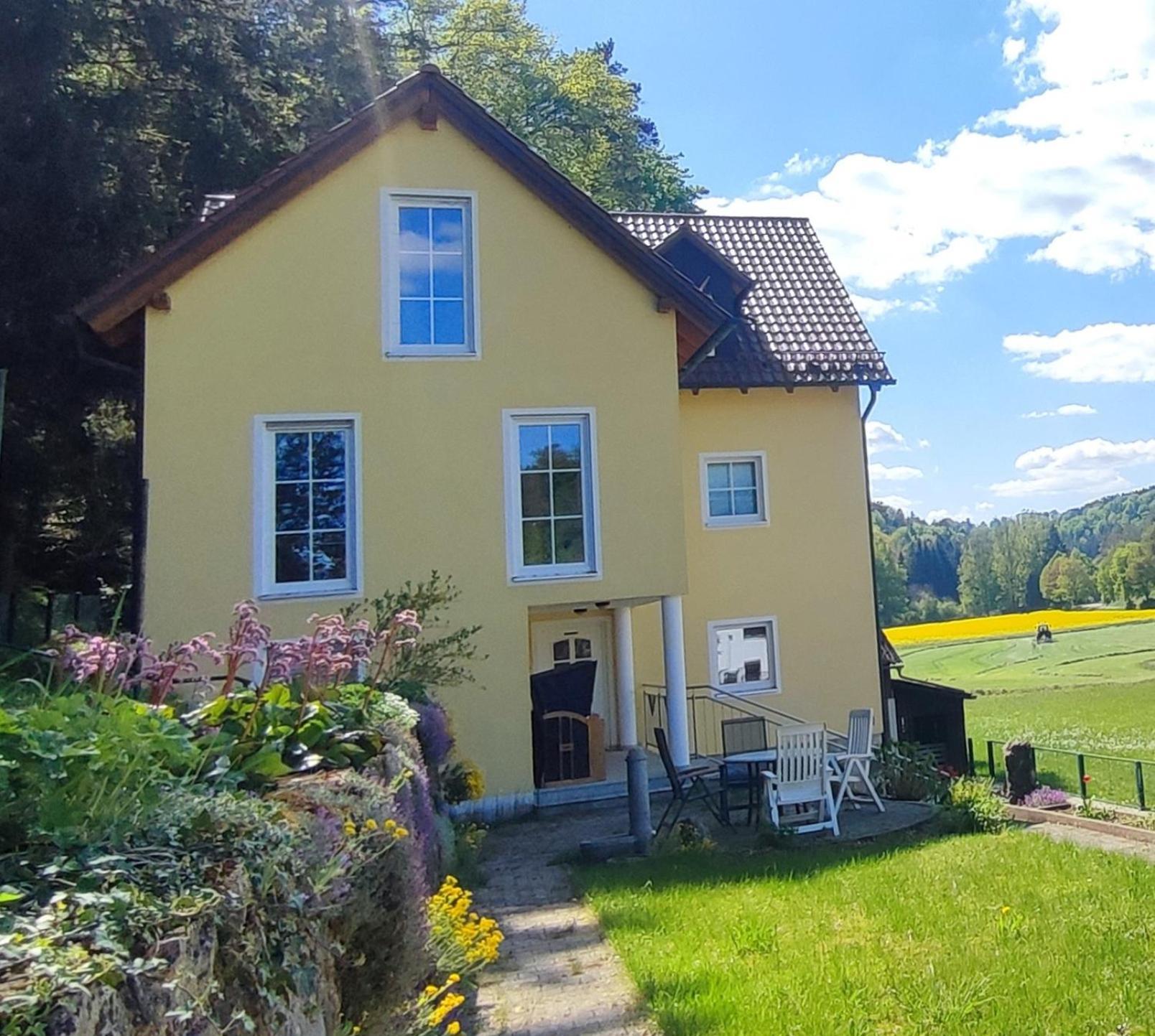 Ferienhaus Am Bach Mit Grossem Garten Deuerling Kültér fotó